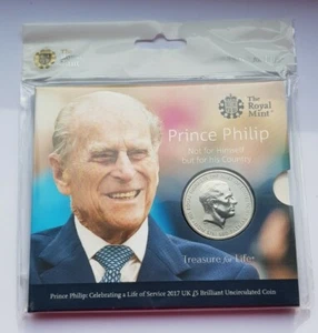 2017 Principe Filippo celebra una vita di servizio £ 5 cinque sterline BUNC Coin Pack - Foto 1 di 4
