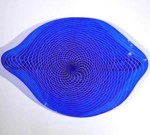 HAND BLOWN GLASS WALL OR TABLE CENTERPIECE PLATTER, BLUE RETICELLO DIRWOOD n3987 - Picture 1 of 11
