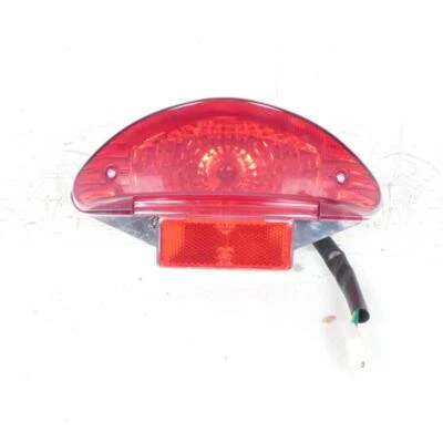 Feu arrière pour scooter Chinois 50 YY50QT TB6B-120200000 Neuf en destockage - Photo 1/4
