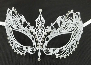 Maschera veneziana cristallo bianco bellissimi occhi taglio laser mascherata metallo filigrana - Foto 1 di 3