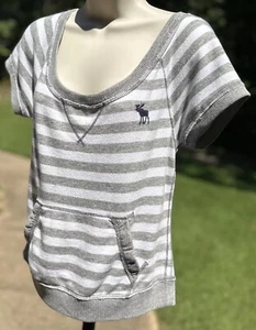 NWT VTG Y2K Abercrombie Fitch Boxy Sweatshirt Top Women’s Sz M Gray White Stripe - Picture 1 of 10