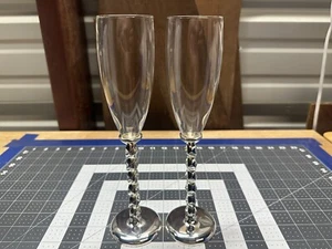 Wedding Champagne Toasting Flutes with Rhinestone Bling Stems Set of 2 Glasses - Bild 1 von 5