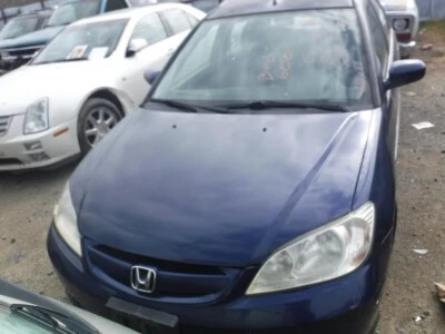 Conjunto de filtro de aire usado se adapta a: Honda Civic SDN 2005 1,3 L MX híbrido grado A Foto 1 de 4