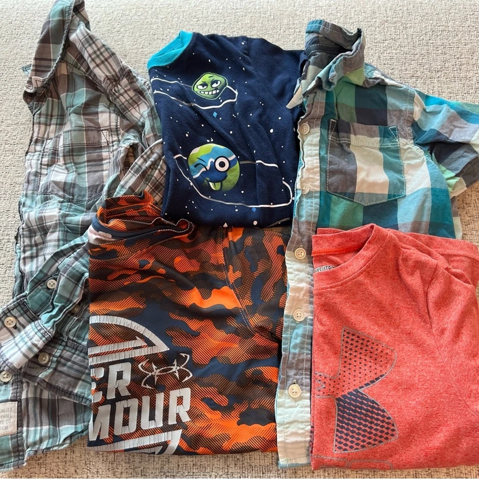 LOTE de 5 piezas de tops para niños talla 6 primavera y verano Under Armour Space Plaid Foto 1 de 4