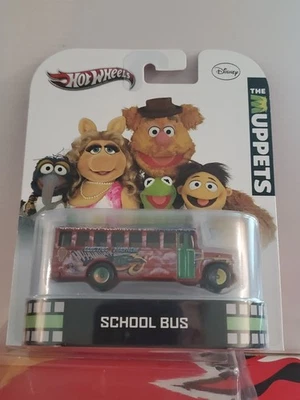 Hot Wheels 2013 Retro Entertainment The Muppets - School Bus - X8916 - Image 1 of 4