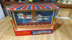Vintage Otagiri Carousel Waltz Musical Box,1981,works great,rare! - Picture 1 of 9