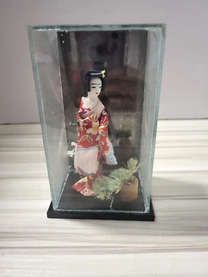 Vintage Japan Geisha Doll Floral Kimono Bonsai Tree Glass Display Case See Pics - Image 1 of 4