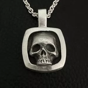 MJG STERLINGSILBER KISSEN SCHÄDEL ANHÄNGER BIKER. GITARRENSPIELER. - Bild 1 von 7