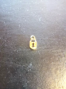 NEW Solid 9ct Gold PadLock Pendant, Birthday or Anniversary Gift, NEW - Picture 1 of 4