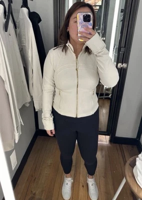 Chaqueta para mujer Lululemon Define Nulu marfil claro/dorado, talla 10 Foto 1 de 2