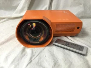 Promethean PRM-20 Shorth-throw LCD Projector WORKING 66 Lamp Hours w/ Remote - Picture 1 of 5