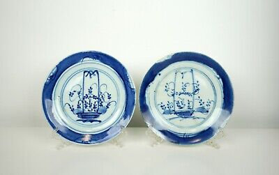 A Pair Of Antique Chinese Blue And White Plates • 500$