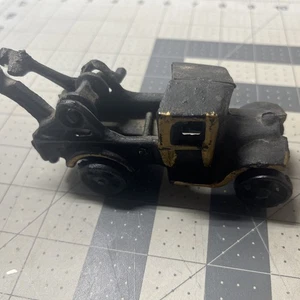Vintage schwarz Gusseisen Spielzeug Abschleppwagen Modell T Wrecker Auto Rollen - Bild 1 von 6