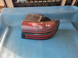 93 94 95 INTREPID RIGHT TAIL LIGHT ENDS W/RED LINE 124480 - Picture 1 of 3