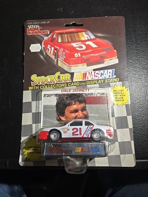 Nuevo en paquete 1991 Racing Champions escala 1:64 NASCAR Diecast Stock Car #21 Dale Jarrett Foto 1 de 3