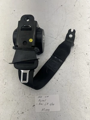 Оригинальный задний левый натяжитель ремня безопасности для Volkswagen Passat 2012-2015 годов выпуска. - Изображение 1 из 4