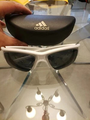 Gafas de sol Adidas blancas modelo deportivo modelo muy raro evil cross halfrim s austria Foto 1 de 4