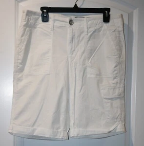 Shorts Size 12 DKNY Jeans White Bermuda Walking Cotton Stretch Mid Rise Cuffs - Picture 1 of 2