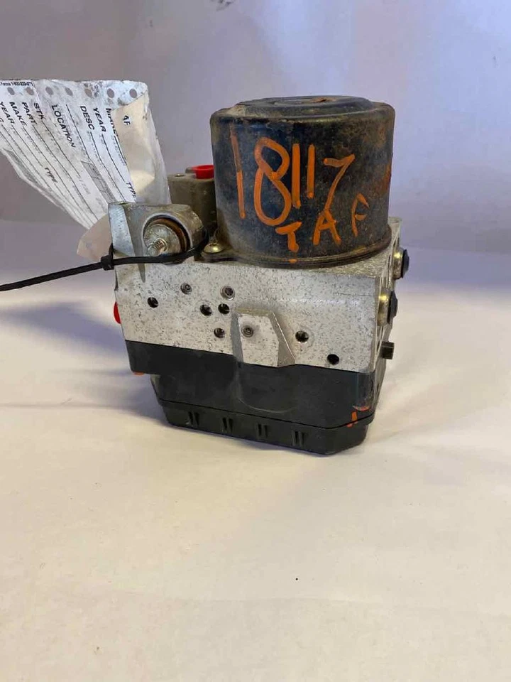 Bomba actuadora de freno antibloqueo ABS Toyota Sienna 2009-2010 OEM  Foto 1 de 4