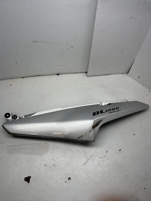 02-09 Carenado trasero izquierdo Suzuki Vstrom 1000 Dl1000 cubierta cubierta OEM Foto 1 de 4