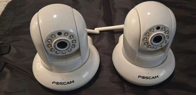 Lote de 2 cámaras Foscam FI9821W HD IP inalámbricas/con cable/SIN CABLES/SIN PROBAR Foto 1 de 4