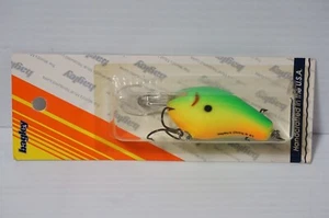 Bagley DB2 Diving B2 Crankbait Fishing Lure (DB2-AG9) Apple Green on Chartreuse - Picture 1 of 15