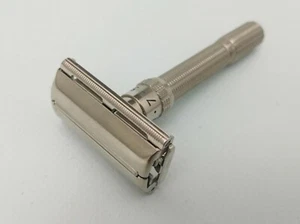 Gillette Chrome Adjustable 1-9 Safety Razor Vintage 1964s Near Mint EXCELLENT - Picture 1 of 6