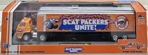 M2 Machines 2019 - Auto Haulers - '70 Dodge L600 COE / '70 Dodge Super Bee - Bild 1 von 3