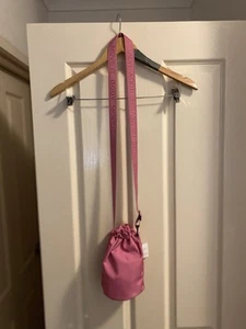 COTTON ON Body Bottle Bag in Radiant Raspberry One Size RRP$24.99 BNWT - Picture 1 of 14