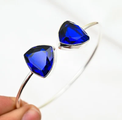 Brazalete de joyería de plata de ley 925 hecho a mano con piedras preciosas creadas en laboratorio de zafiro azul Foto 1 de 4