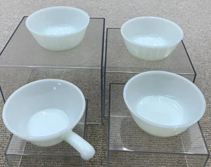 Set Of 4 Vintage Anchor Hocking Milk Glass Handled/Non-Handled Crock Bowls - Picture 1 of 7