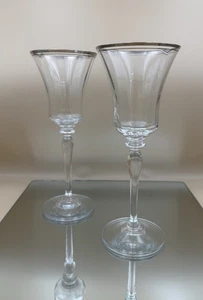 Juego de 2 copas de cristal con adornos de platino Mikasa Jamestown 9 1/8" - Imagen 1 de 6