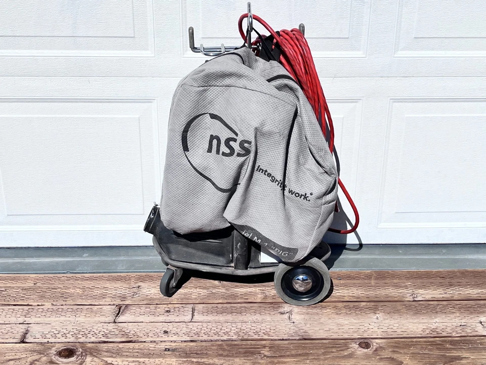 NSS M-1 Pig Commercial Vacuum Cleaner - NO HOSE - Image 1 of 3