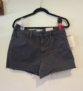 Universal Thread Womens Size 8 Black Stretch Midi Shorts 29 Waist 4" Inseam New - Picture 1 of 17