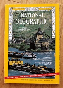 National Geographic abril de 1967; Galápagos; Washington; río Rin; Tower Winds - Imagen 1 de 21