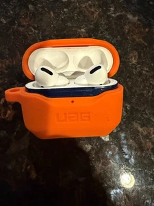 Apple AirPods Pro 1st Generation a2084 - Picture 1 of 7