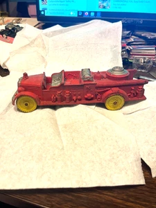 auburn Toys Red Fire Truck # 502 7 1/2" Long 1940/50's Rare Old Vintage Original - Picture 1 of 8