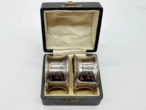 VINTAGE PAAR VERSILBERTE SERVIETTENRINGE IN SCHACHTEL SET GESCHIRR ESSZUBEHÖR - Bild 1 von 9