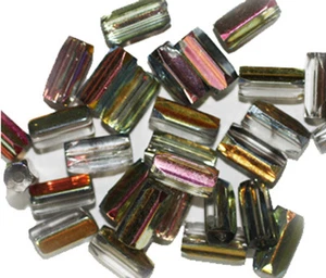 Cuentas de vidrio prensado checo tubo de iris gris 10 mm (paquete de 30) - Imagen 1 de 3