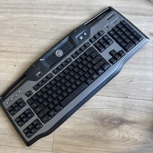 READ - Logitech G11 Gaming Keyboard Programmable Blue Keys Wired USB - Picture 1 of 10
