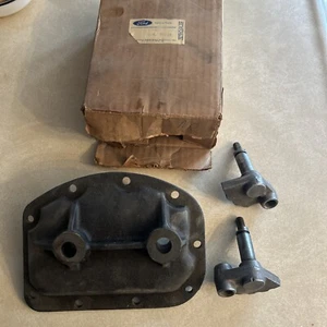 NOS 64-65 FORD FAIRLANE 63-64 GALAXIE 62-64 MERCURY T10 4 SPEED TRANS Housing - Picture 1 of 17