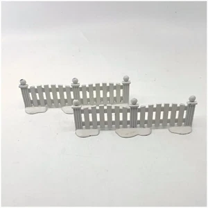 Juego de 2 cercas de piquete blancas Dept 56 metal fundido esmaltado 5101-2 - Imagen 1 de 8
