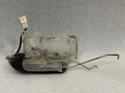 Lexus LS400, Front Left Electric Power Lock Actuator, 1990-1995, 69040-50070 - Image 1 of 3