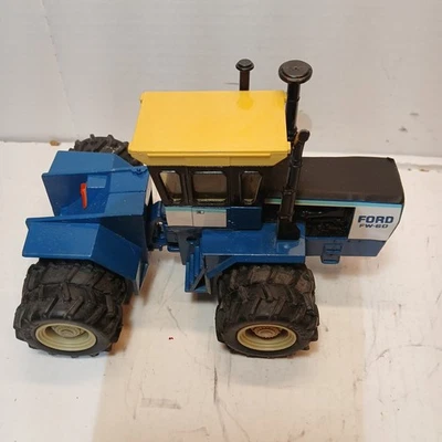 Ertl 1/32 Ford Classic FW-60 Articulating Tractor w/Front & Rear Duals GUC - Image 1 of 4