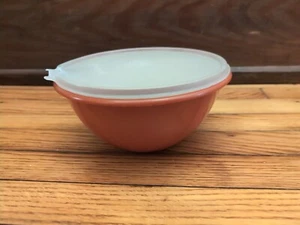 TUPPERWARE Wonderlier Bowl 236-9 Classic Nesting Mixing Lid Melted Orange Red - Picture 1 of 5
