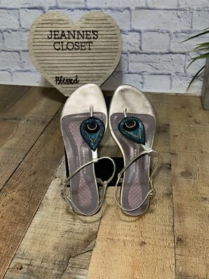 Zapatos/tacones Anya Hindmarch detalle pavo real talla 38.5 8.5 con cuentas Foto 1 de 4