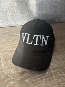 Valentino Cap In black - Picture 1 of 6