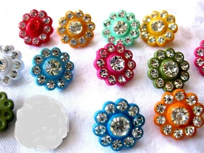 10 Knöpfe verschiedenen Farben mit Glitzer-Steinchen,15mm Durchmesser,K114 - Bild 1 von 3