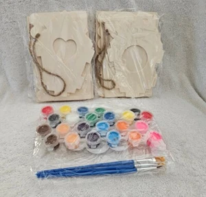 Set Of 2 Bird House Wood Kits With Paint Indoors / Outdoors NEW - Picture 1 of 12
