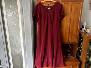 ladies "elvi" dress uk plus size 20 measurements below wine/grape colour ex con - Picture 1 of 8